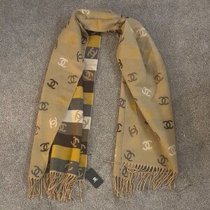 CHANEL SCARF 🧣